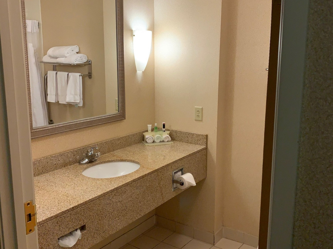 Holiday Inn Express & Suites Logansport By IHG主图