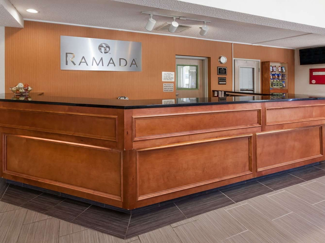 坎顿名人堂华美达酒店主图