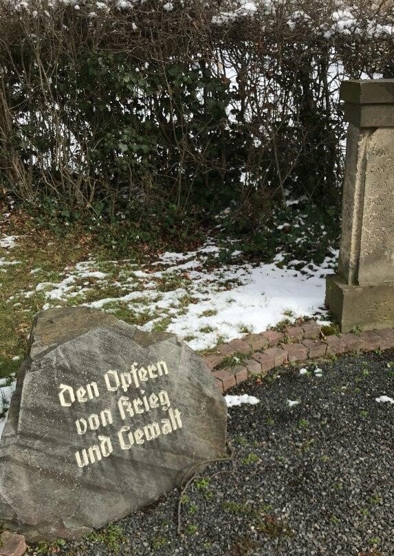 Gedenkstätte für die Opfer rechtsextremer Gewalt-Rossau必去景点