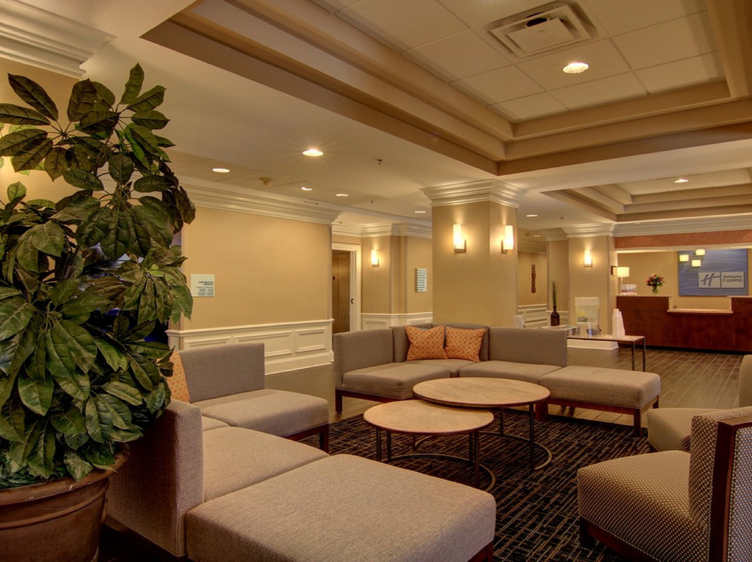 阿尔法利塔酒店住宿-Holiday Inn Express & Suites Alpharetta - Windward Parkway By IHG