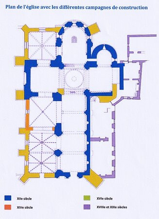 Eglise Fortifiée Saint-pierre À Reignac景点图片