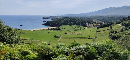Playa de Torimbia-Nueva de Llanes必去景点