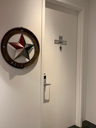 Retro Suites Hotel主图