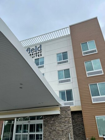 克利夫兰蒂德曼路万枫套房酒店主图