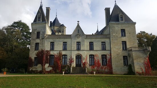 德摩尔特尔内城堡酒店主图