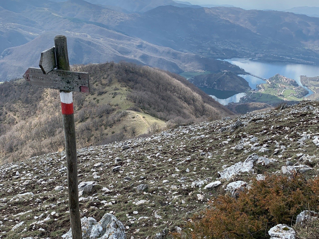 Riserva Naturale Regionale dei Monti Navegna e Cervia景点图片