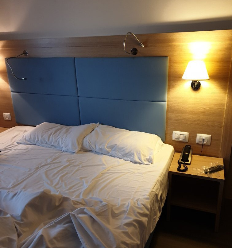 Hotel 325 Tor Vergata主图