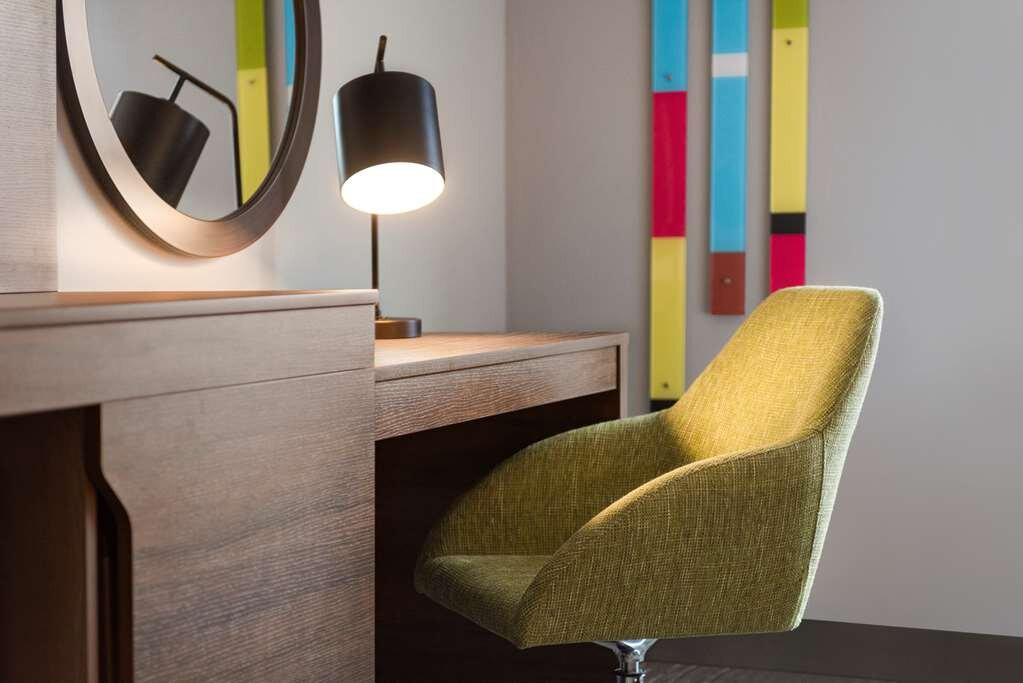 Hampton Inn & Suites By Hilton Kelowna Airport Bc主图