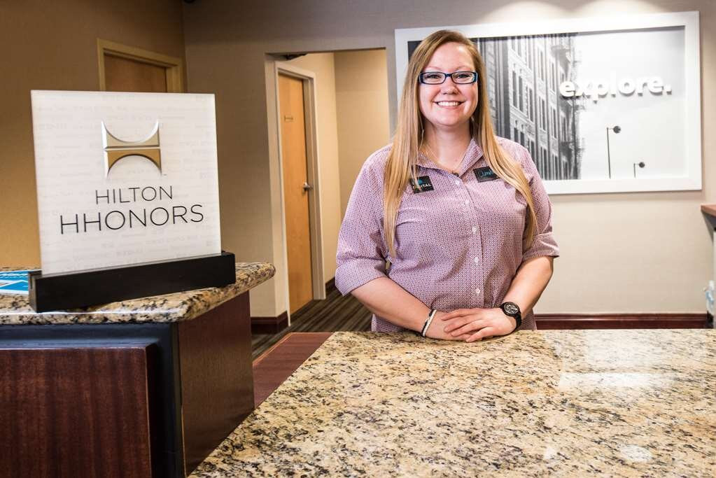 Hampton Inn Louisville-north/clarksville主图