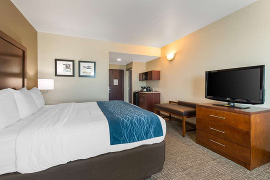 塔瓦雷斯北舒适套房酒店主图