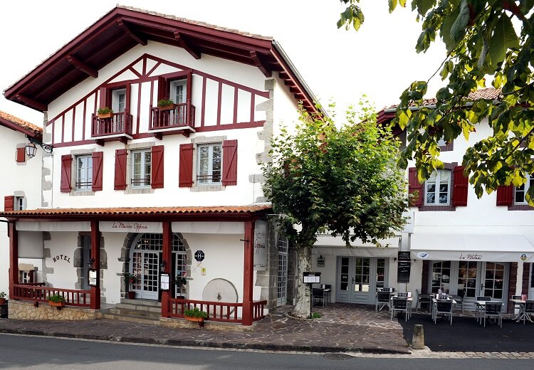 Maison Oppoca Hôtel Restaurant & Spa-浴室