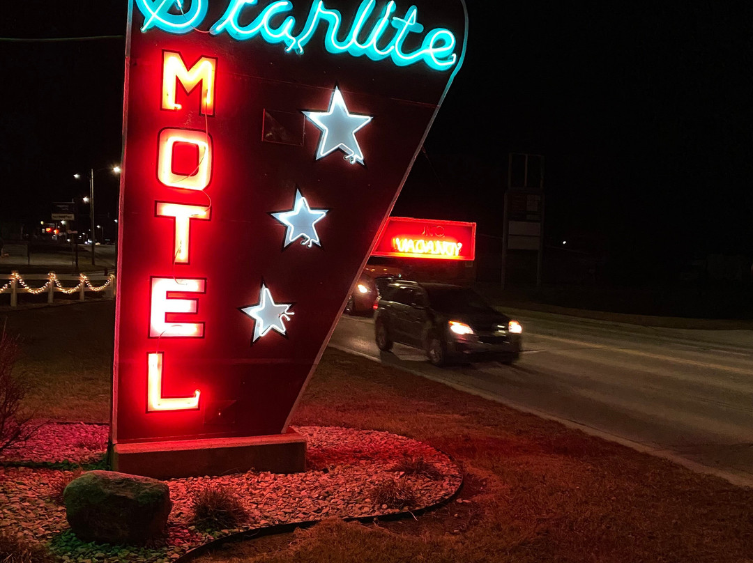 Starlite Motel主图