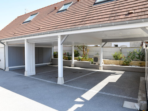 Gîte de la Villa de la Croix Avec Piscine et Parking à 4 Minutes de l'A26主图