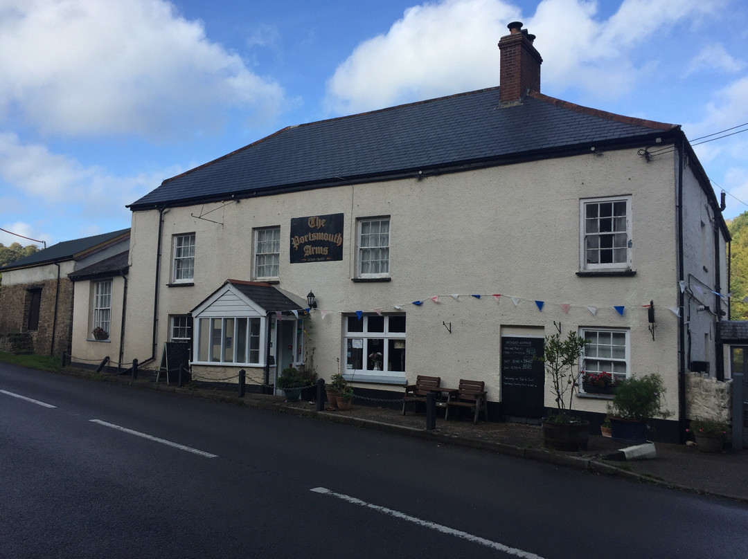 The Portsmouth Arms Inn主图