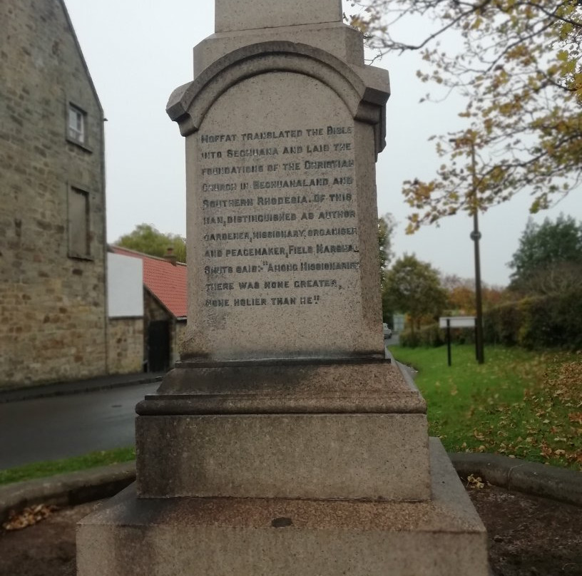 Robert Moffat Monument-Ormiston必去景点