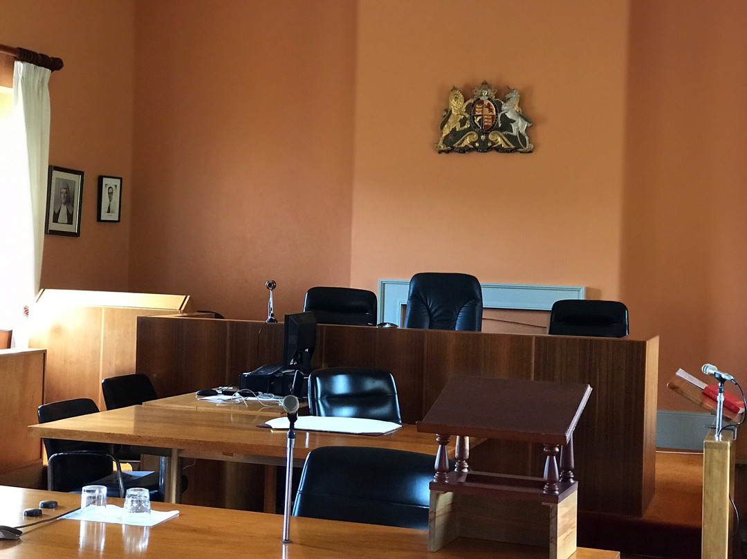 Old Military Barracks-金斯敦必去景点