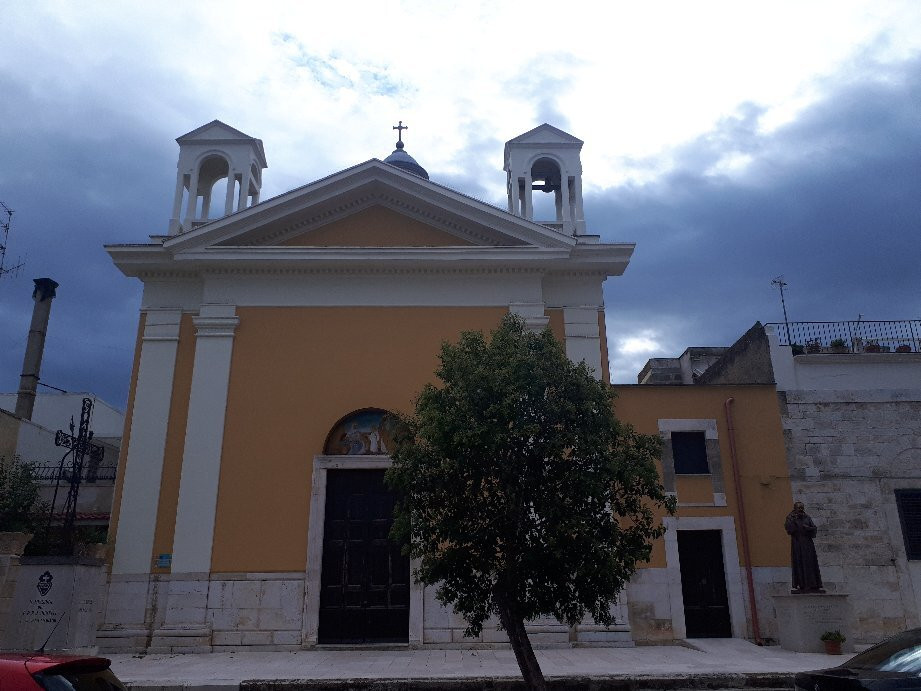 Chiesa di Santa Maria del Carmine-Sannicandro di Bari必去景点