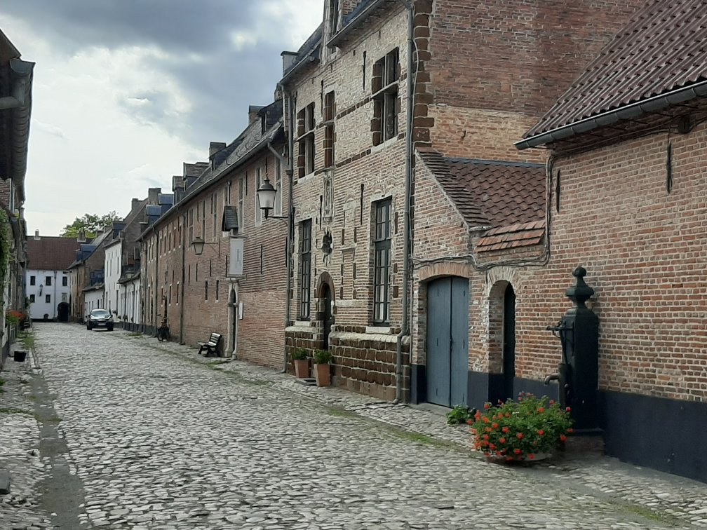 Begijnhof Diest景点图片