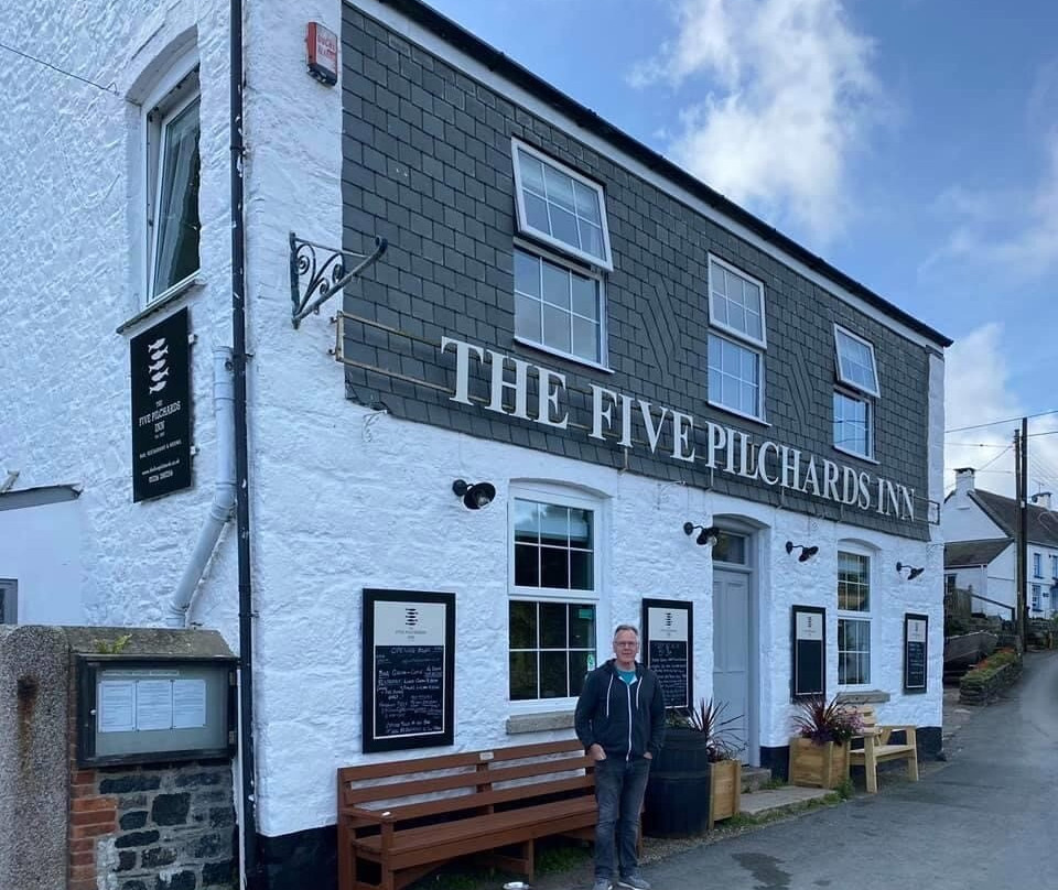 The Five Pilchards Inn主图