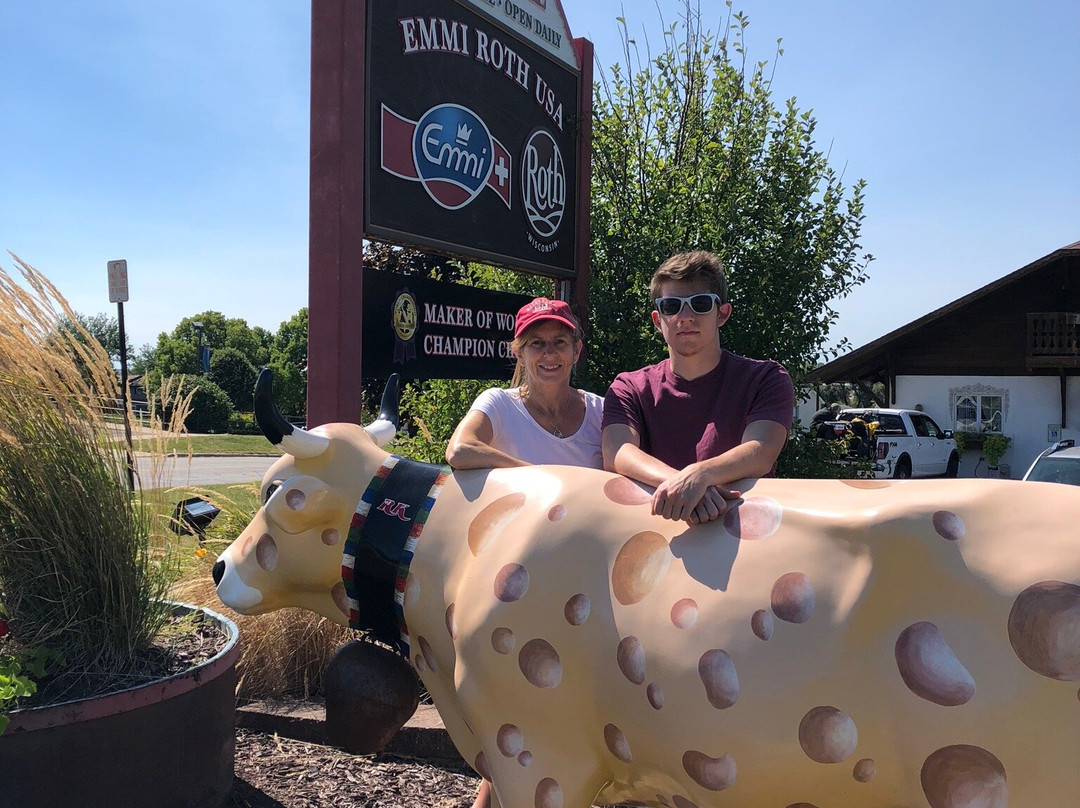 Monroe旅游景点-The Alp and Dell Cheese Store