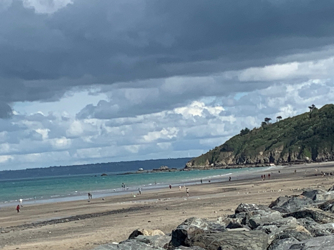 Rosaires Beach景点图片