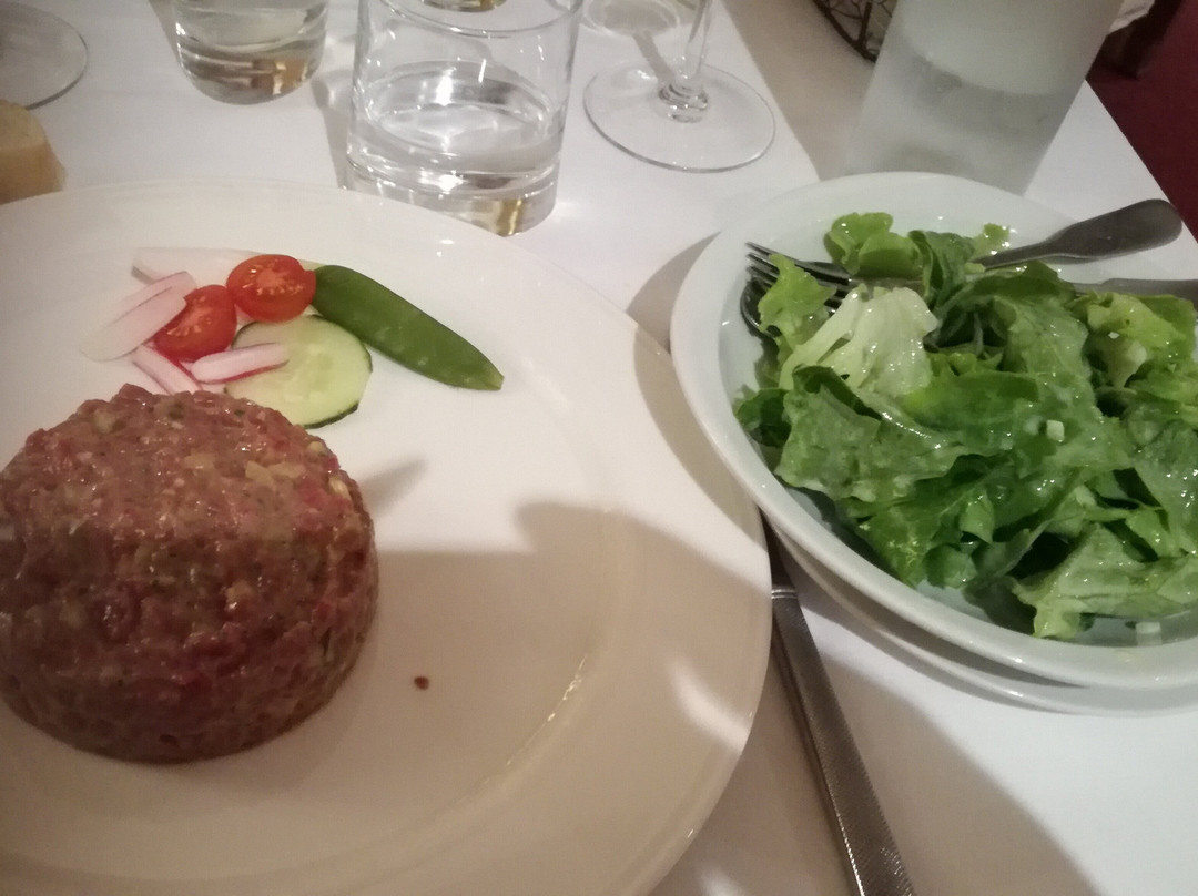 Hotel Restaurant Les Cigognes主图