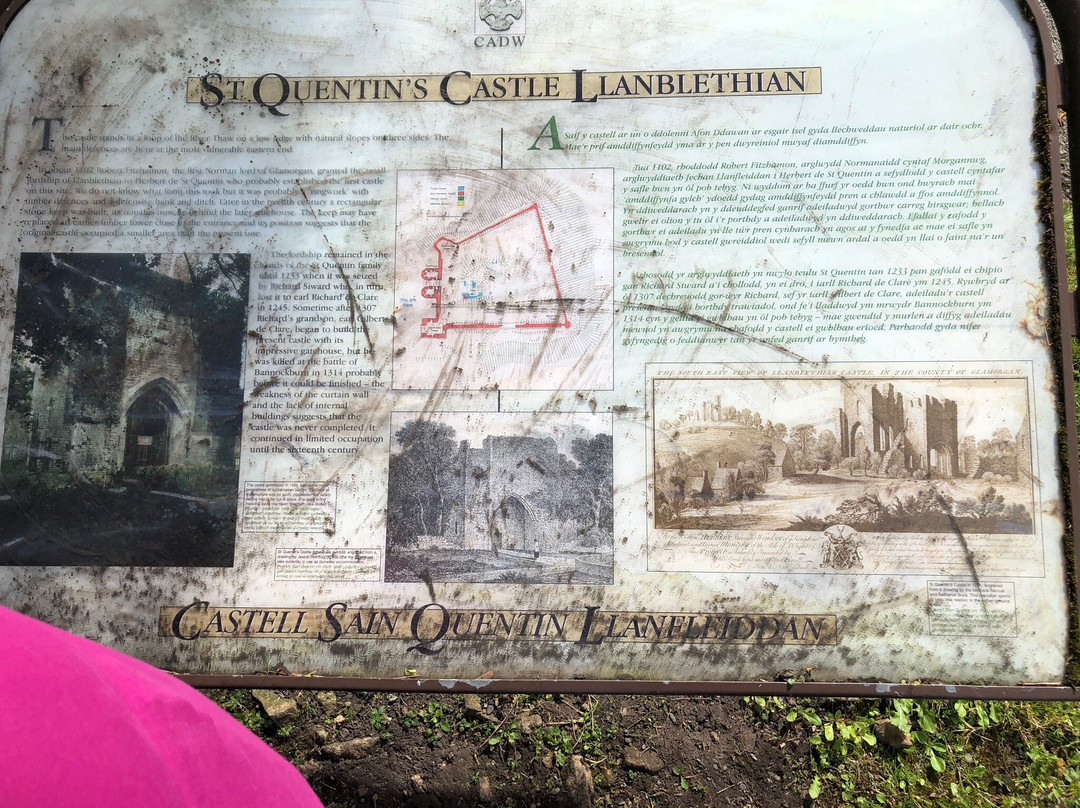 St Quentin's Castle景点图片