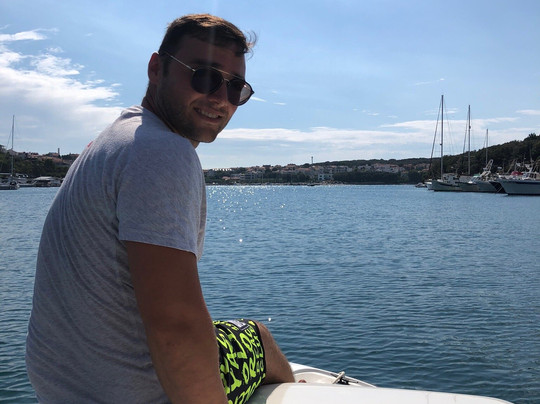 Rent a boat Pula-普拉必去景点