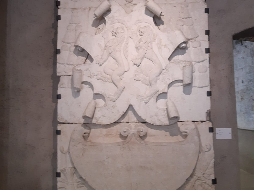 Rocca Castle景点图片