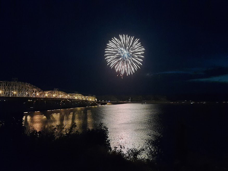 A Bridge View Inn主图