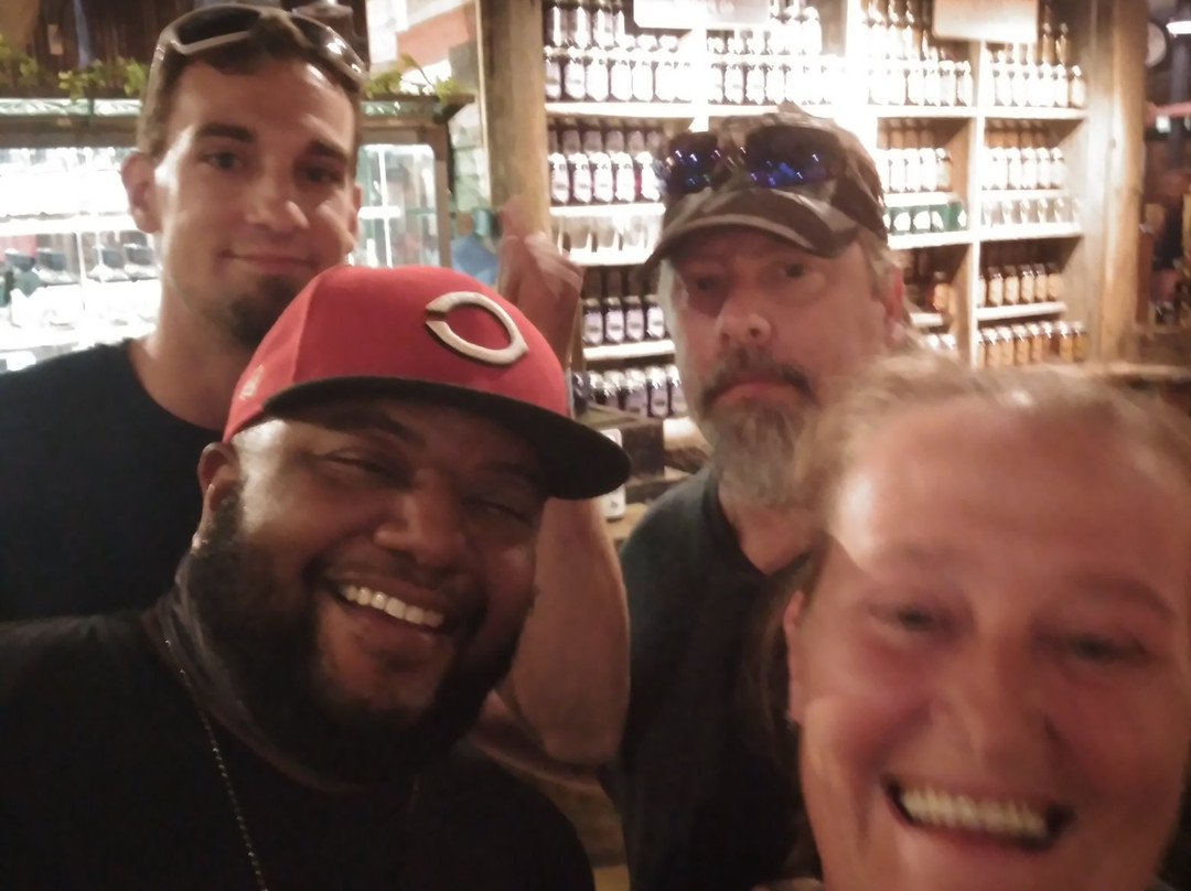 Sugarlands Distilling Company-盖林柏格必去景点