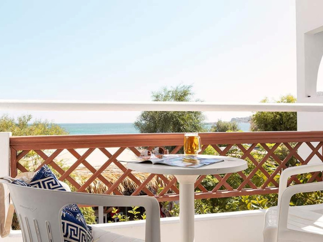 Minos Beach Hotel主图