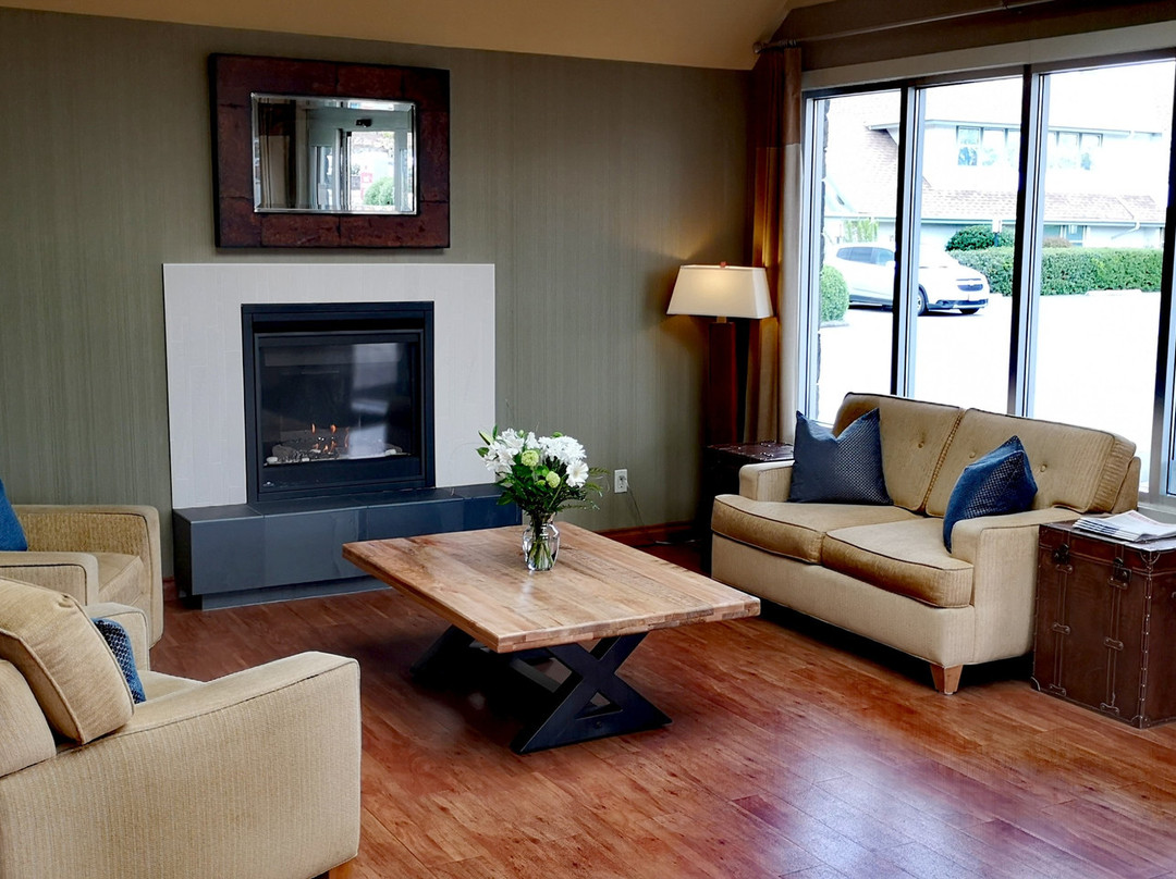 Best Western Plus Emerald Isle Hotel主图