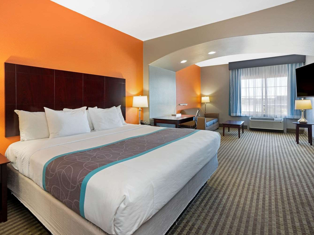 La Quinta Inn & Suites by Wyndham Houston Bush Intl Airpt E主图