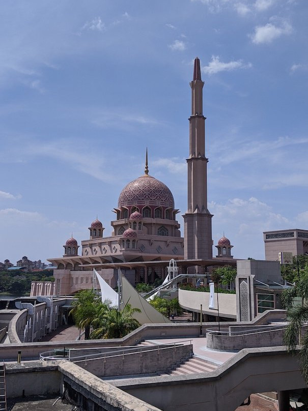 Putra Bridge-太子城必去景点