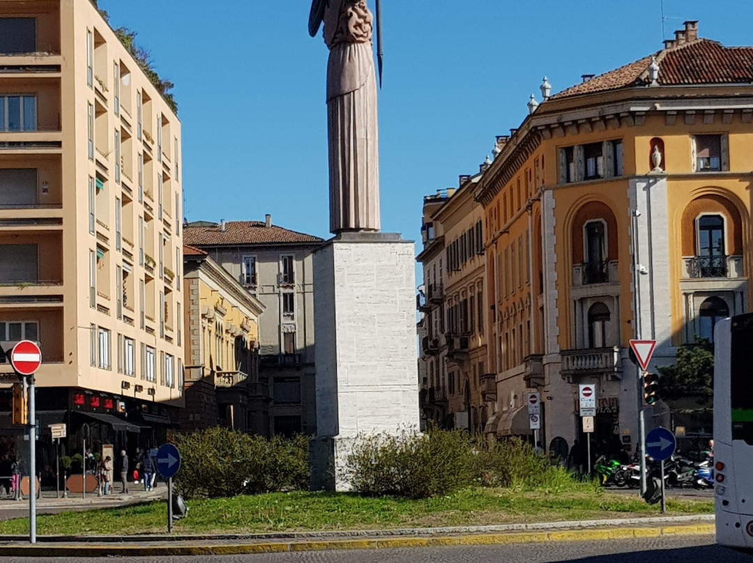 Statua della Minerva-帕维亚必去景点