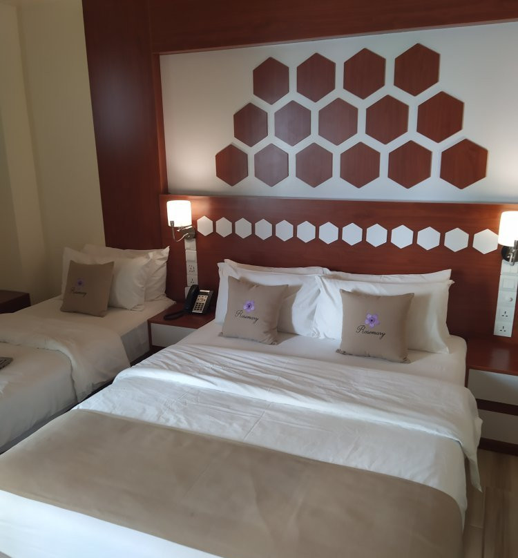 Rosemary Boutique主图