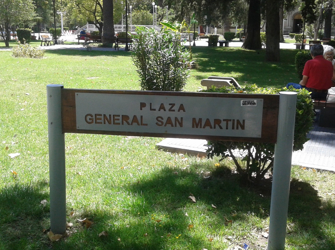 Plaza San Martin-圣拉斐尔必去景点