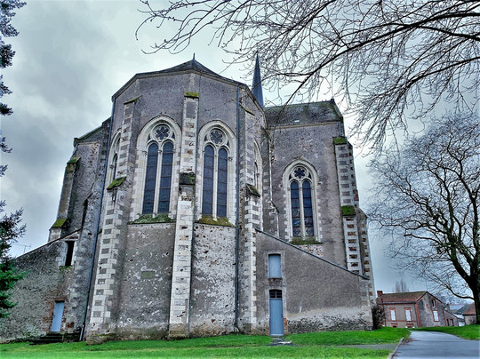 Eglise Saint-Louis-Coron必去景点
