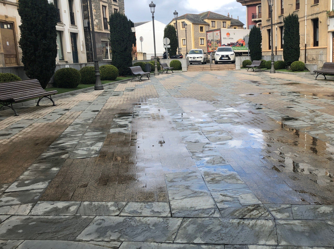 Ayuntamiento de Navia-Navia必去景点