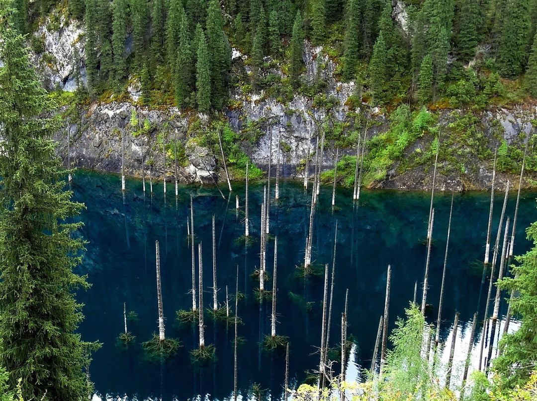 Malyye Kaindy Lake