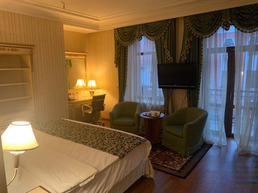 明斯克皇冠假日酒店主图