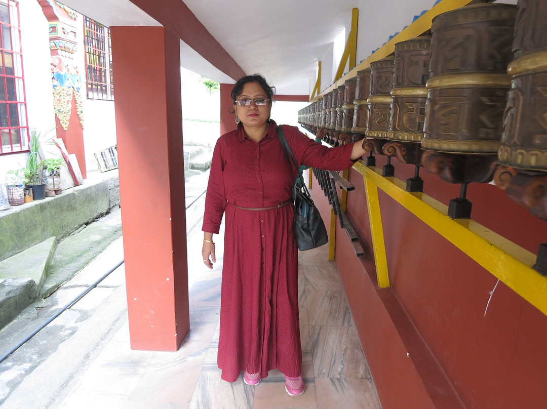 Gadhan Thekchhokling Gompa Monastery景点图片