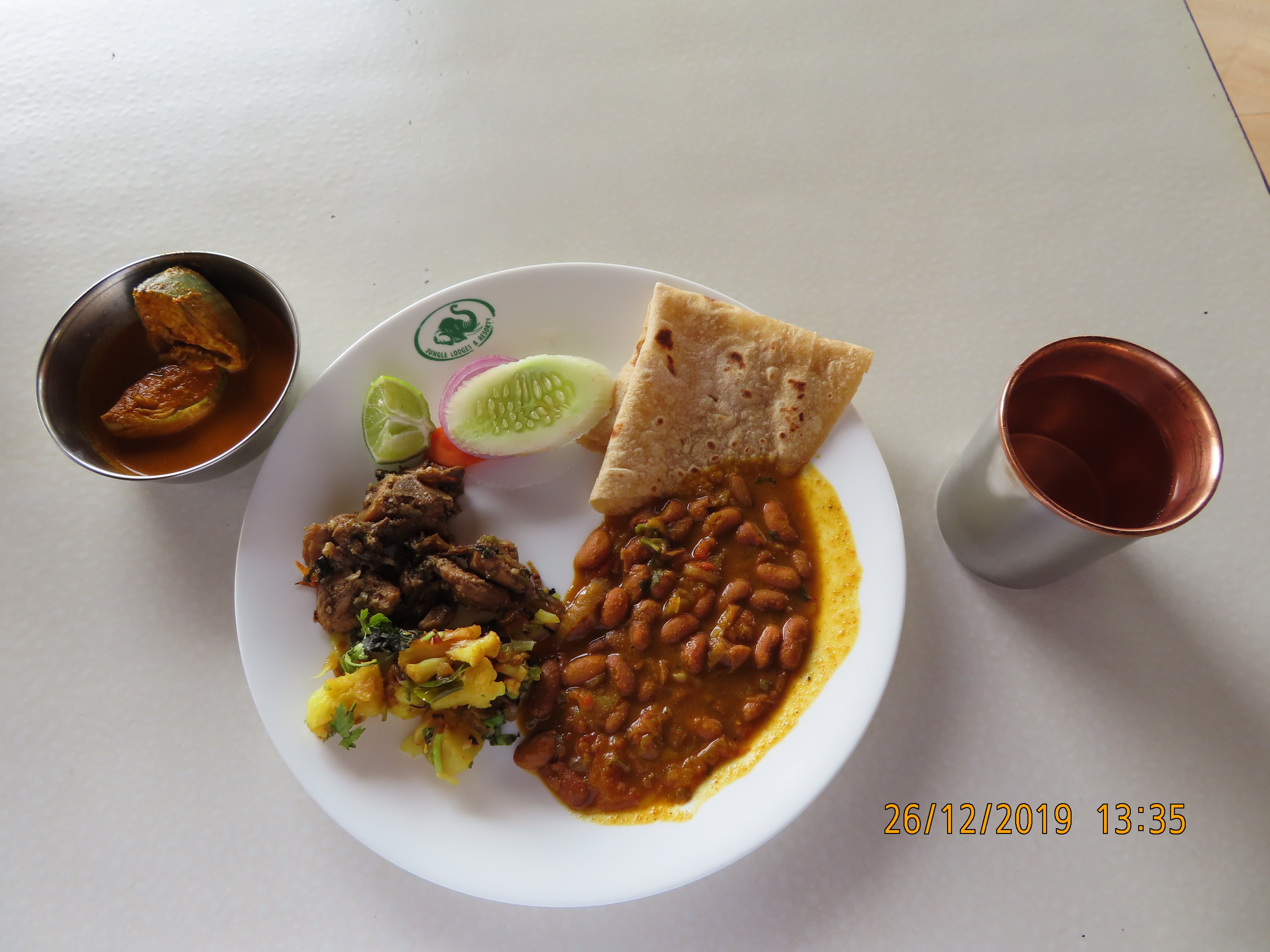 Om Beach Resort-餐饮
