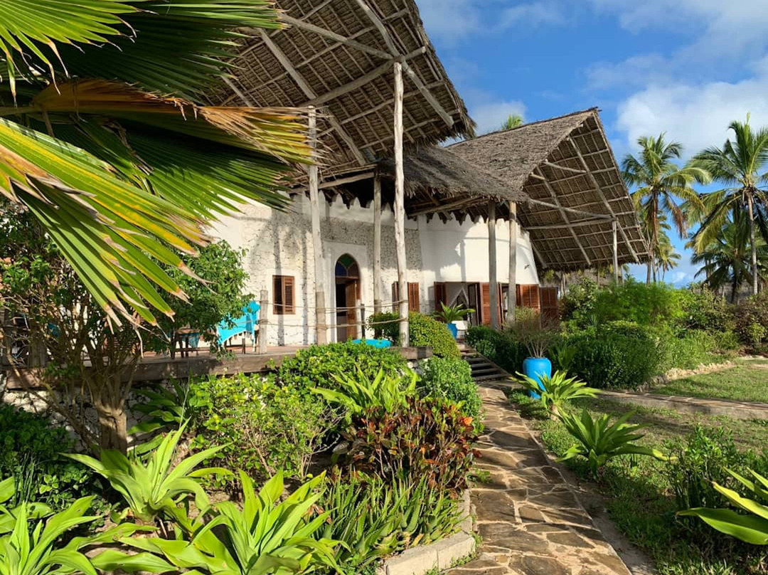 Beach House Michamvi主图