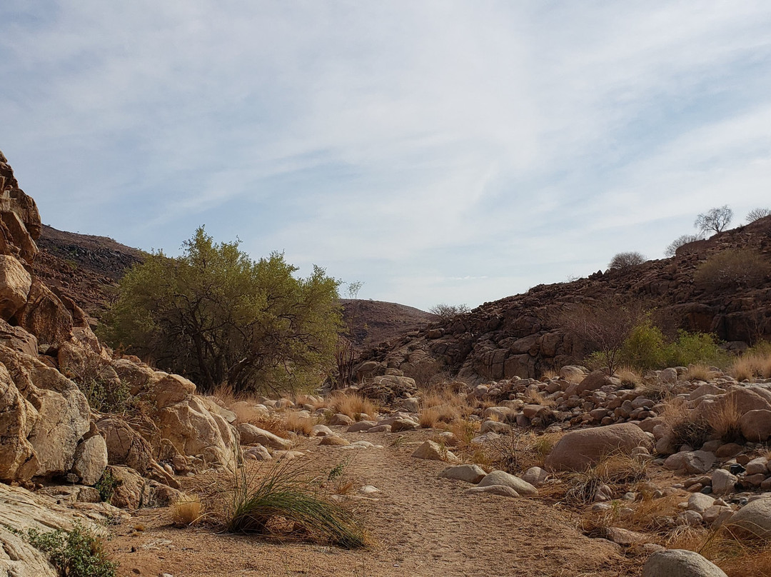 Brandberg Mountain-达马拉兰必去景点