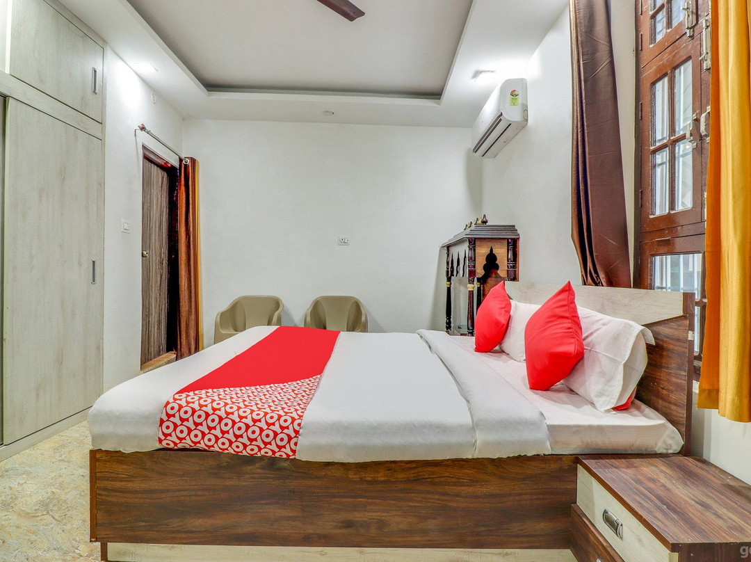 Shiv Shanti Lawn/Hotel