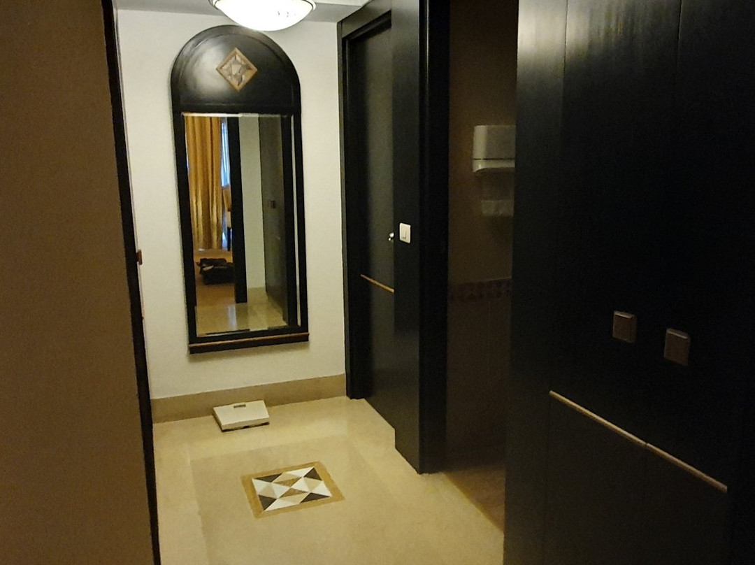 波耶迪亚法酒店主图