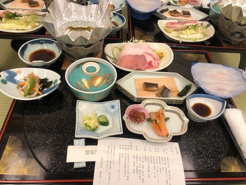 登别万世阁主图