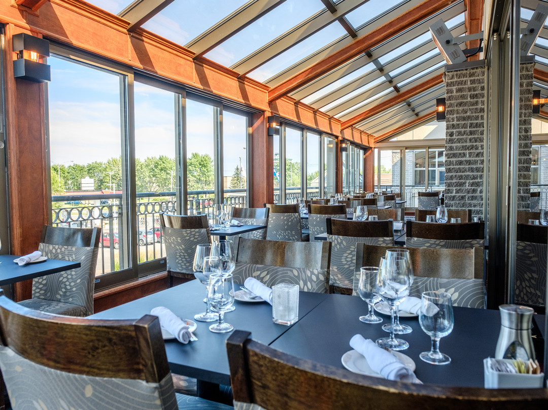 Le Légendaire Restaurant Bar (Chicoutimi)餐厅/美食点评 餐厅地址/餐厅电话/餐厅周边信息